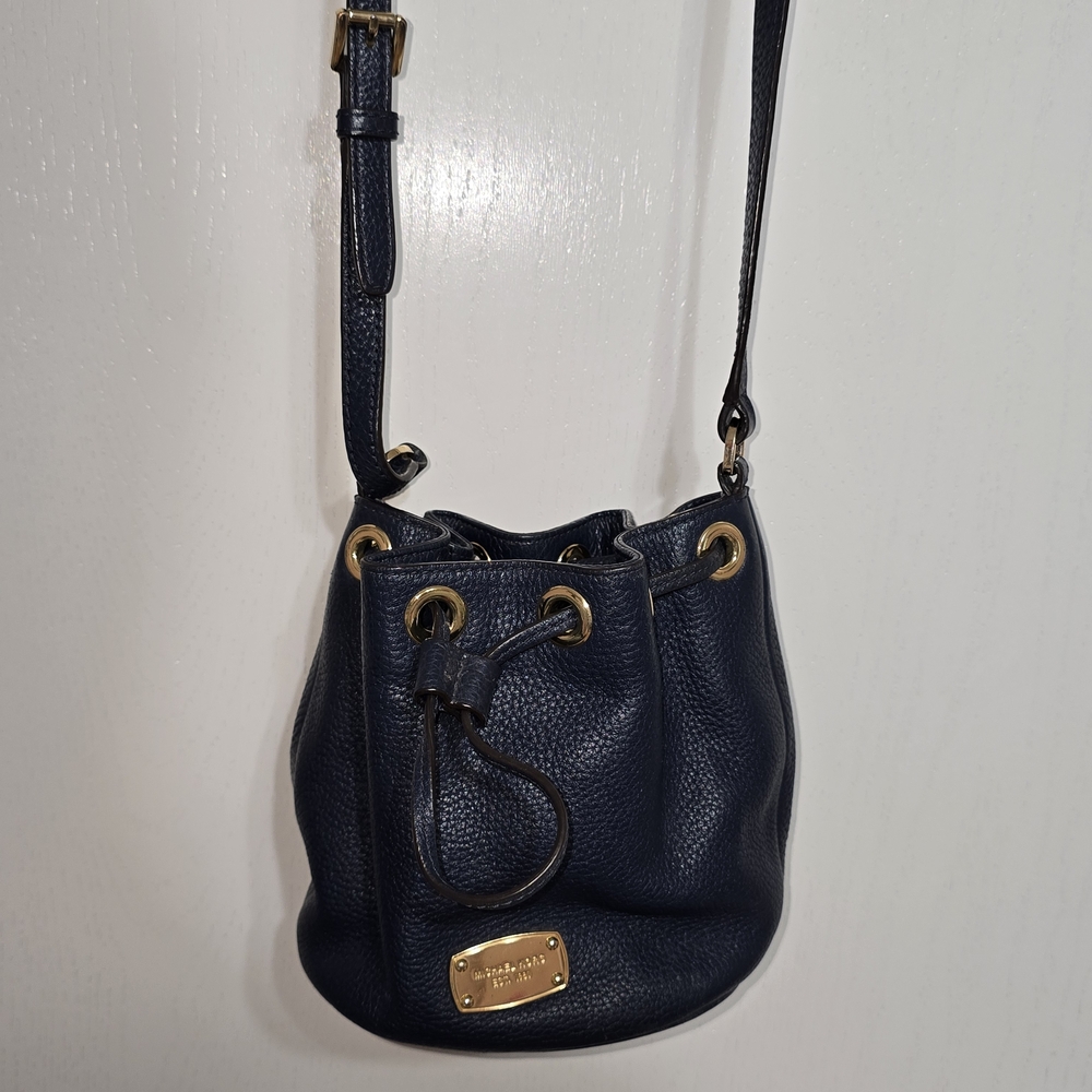 Michael Kors Dark Blue Leather Bucket Bag Purse Crossbody